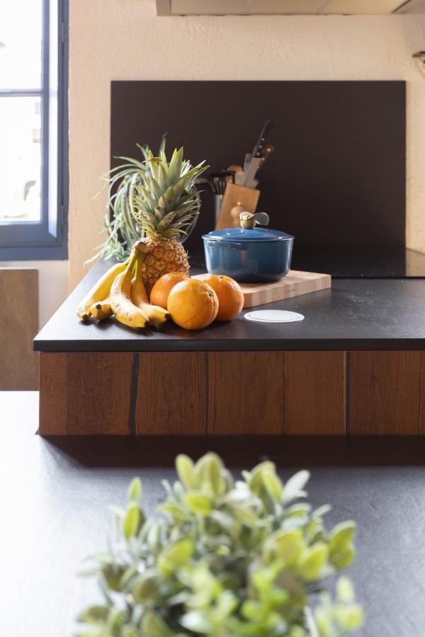 Sunny Stylish Spacious Loft In Old-Port Марсель Экстерьер фото
